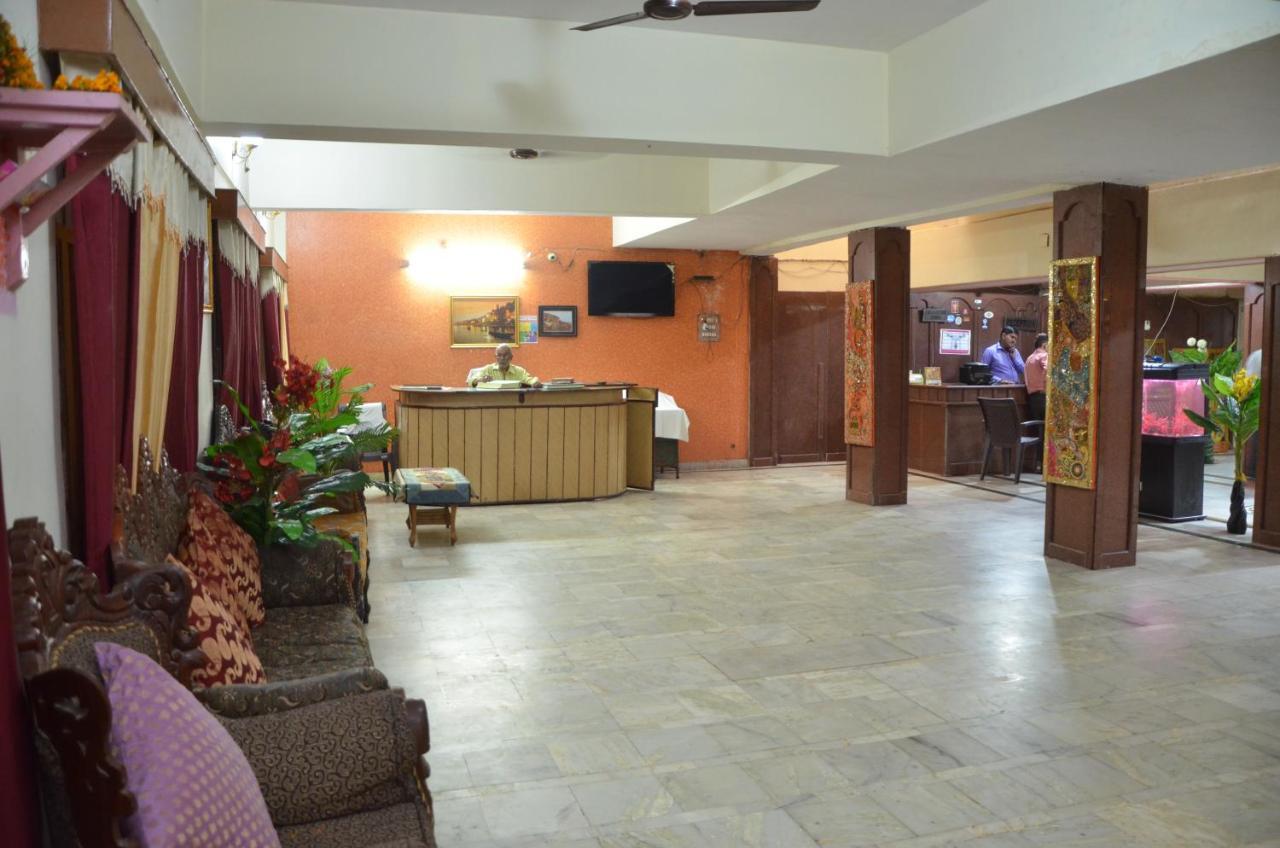 Puja Guest House — Photos 1